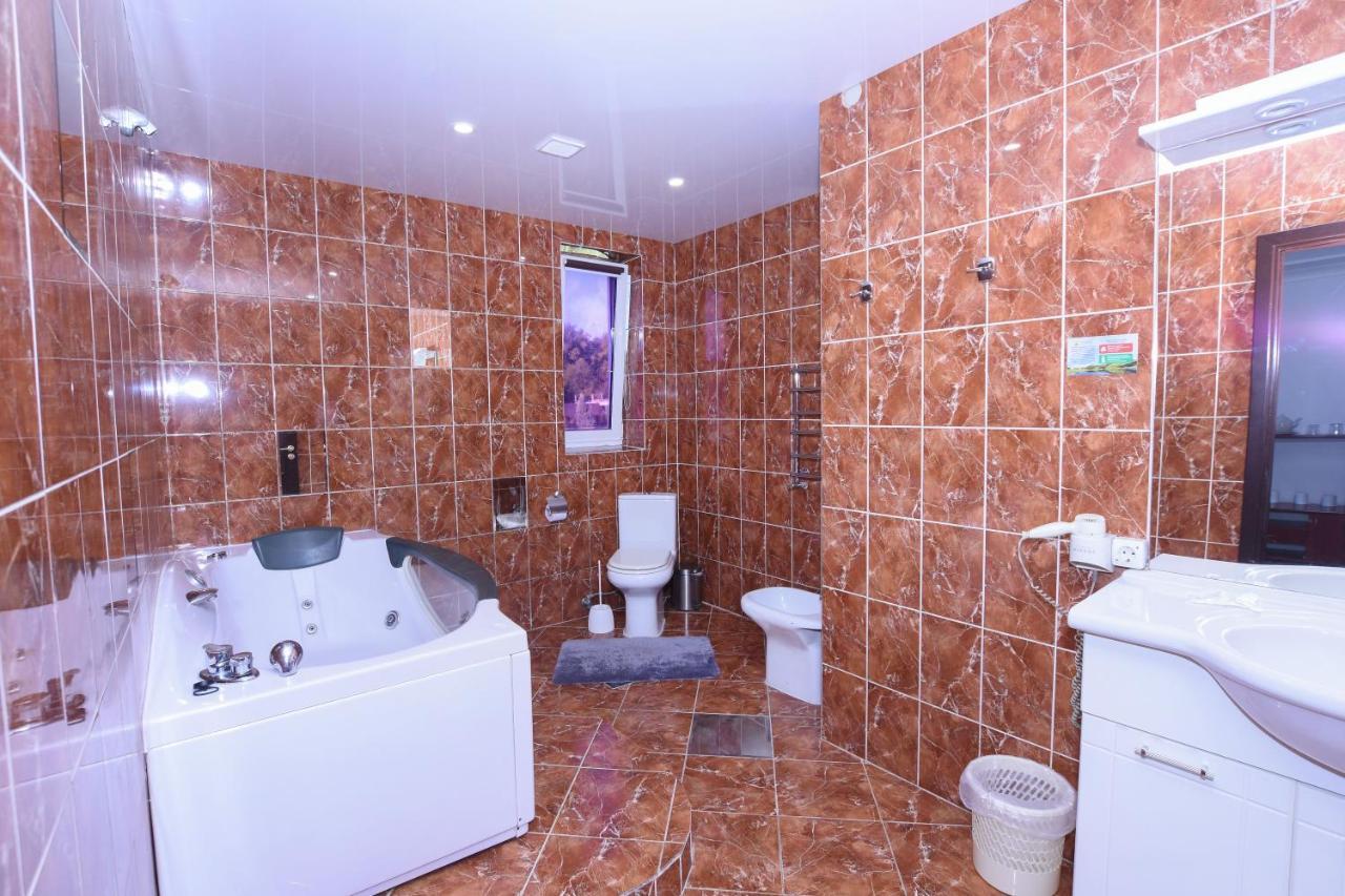 Hotel Continent Polyana  Ngoại thất bức ảnh